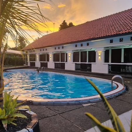 Hotel Pondok Putri Batukaras Bagian luar foto