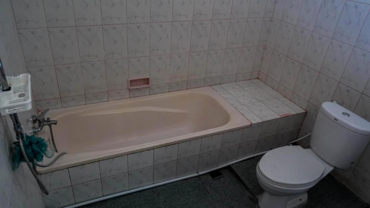 Hotel Pondok Putri Batukaras Bagian luar foto